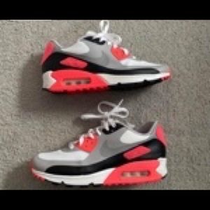 Nike Air Max Infrared Patches